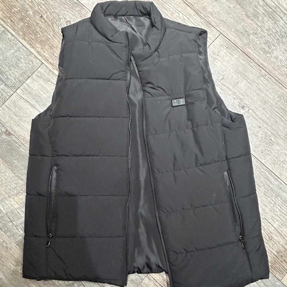 Men's Black Puffer Vest